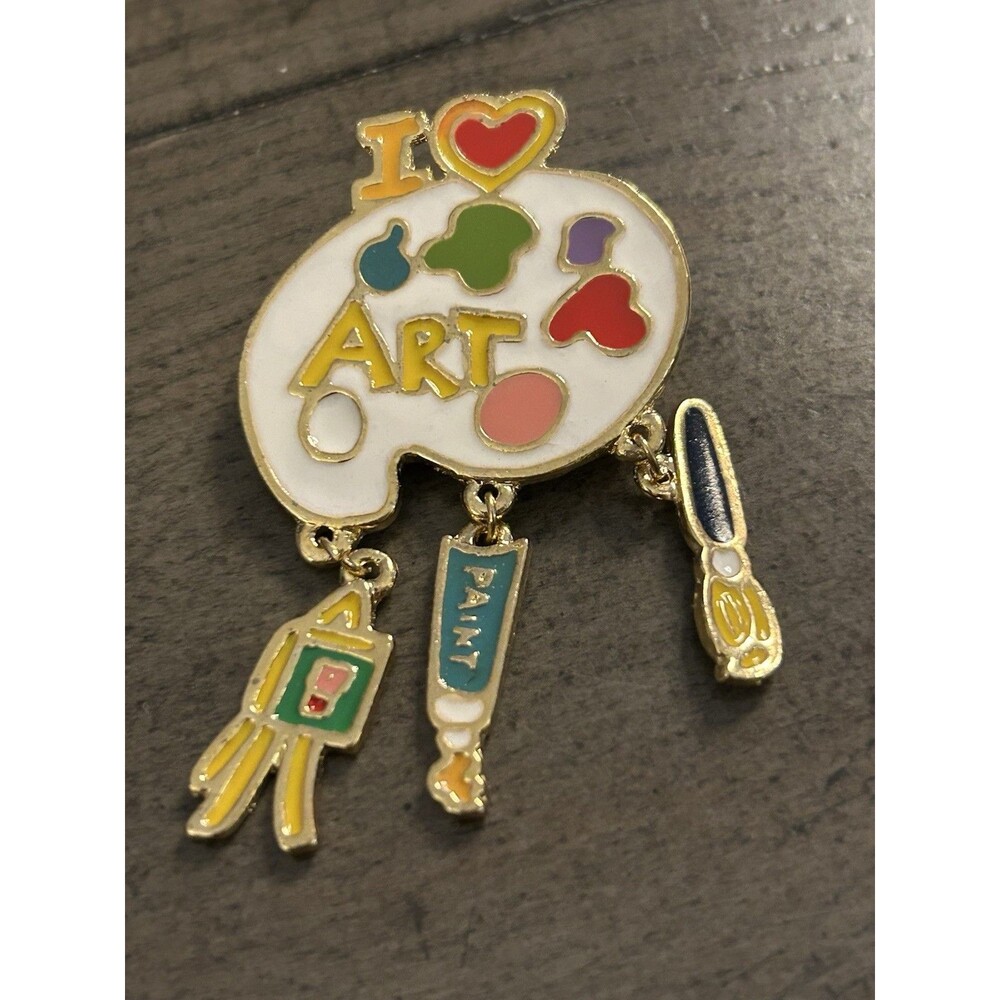 Vintage Sarah Coventry Enamel “I Love Art” Pin
